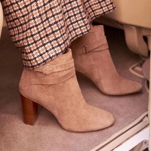 Sézane Tan Suede Ankle Boots